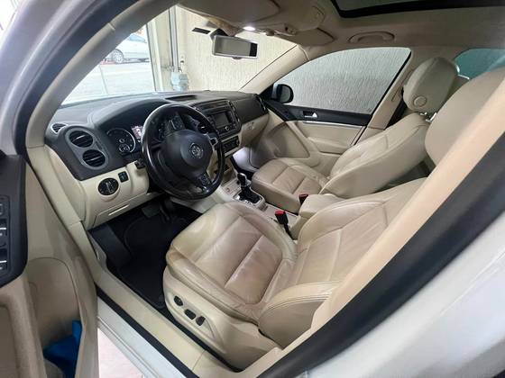 VOLKSWAGEN TIGUAN 2.0 TSI 16V TURBO GASOLINA 4P TIPTRONIC VOLKSWAGEN TIGUAN 2.0 TSI 16V TURBO GASOLINA 4P TIPTRONIC